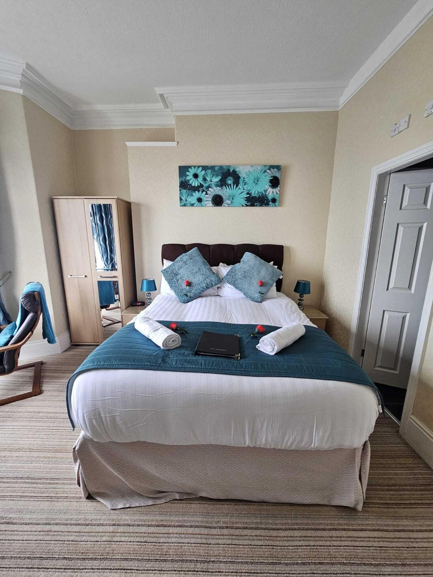 St. Hilary Guest House Llandudno Rum bild